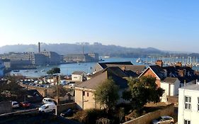 Pure B - Exceptional Views Of Tamar & Royal William Yard With Free Parking & Wifi